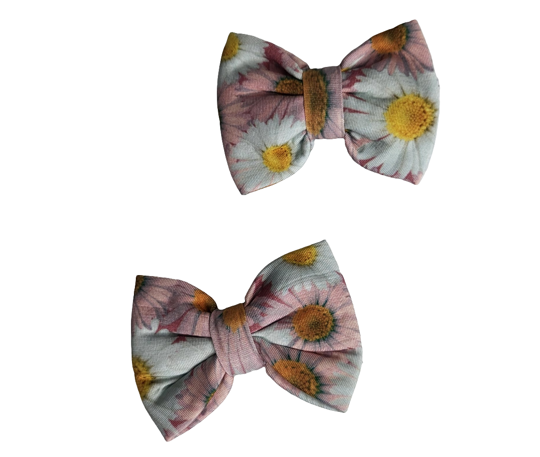 Daisy Blooms Piggie Bows