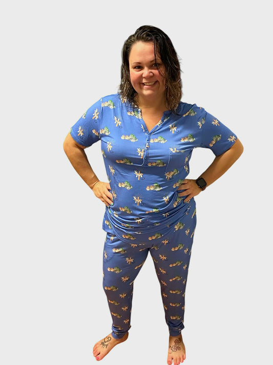 He Reigns Women's Pajamas