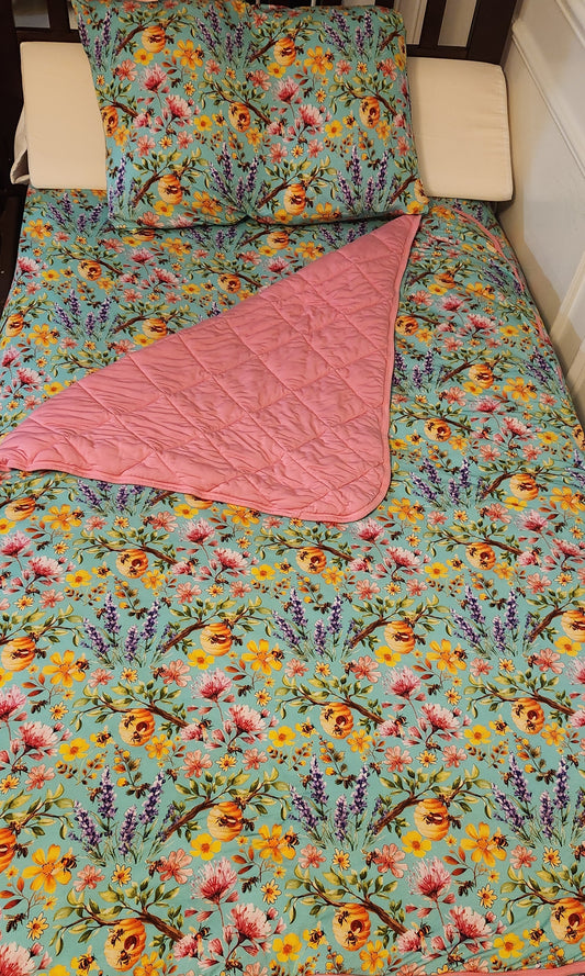 Buzzing Blooms Twin Sheet & Pillow Case