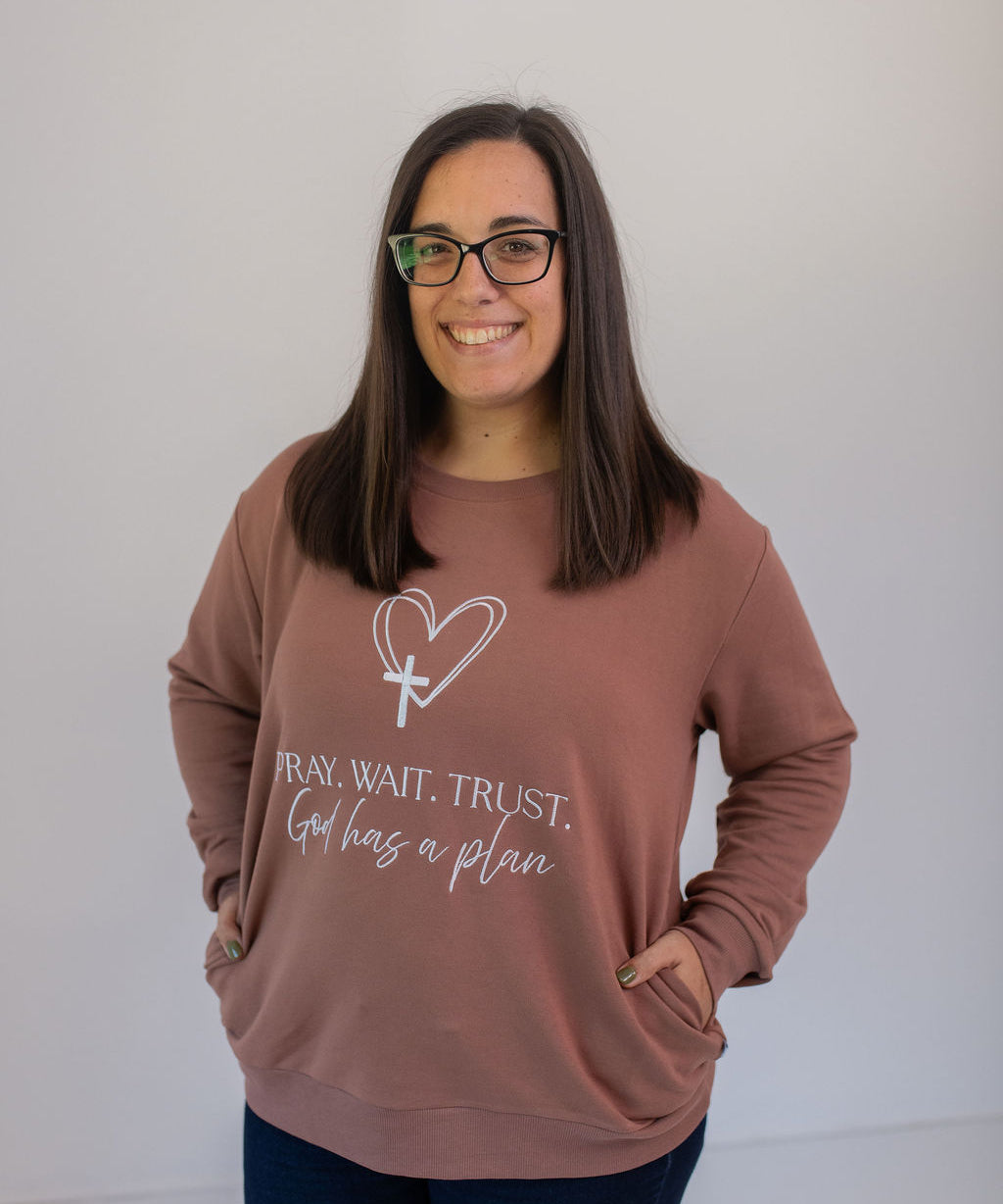 Pray Mama Crew Neck