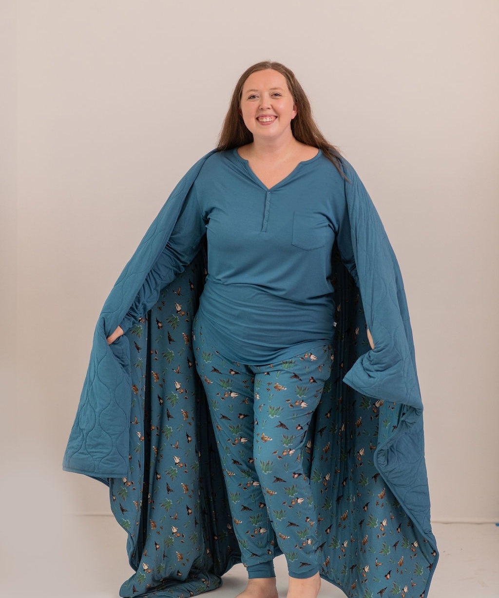 We Flock Together Quilted 2.5 Tog Adult Blanket
