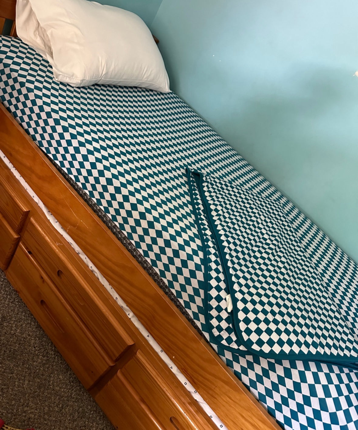Diamond Drift Crib Sheet